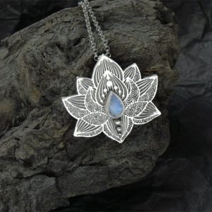 Retro Zen Lotus-Engraved Moonstone Necklace In European And American Style